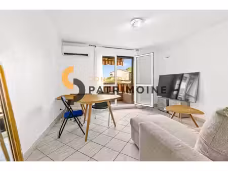 appartement - studio - piscine et parking