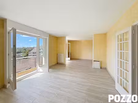 bel appartement saint lo 4 pièce(s) avec balcon garage et ascenseur