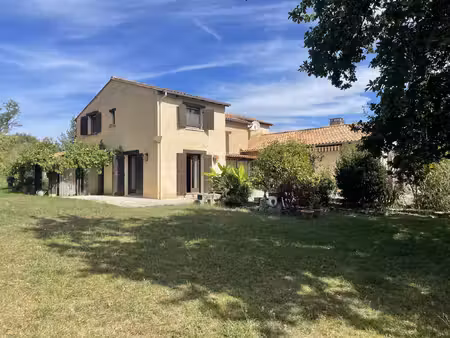chancelade – maison familiale de 200 m² – parc arboré de 4