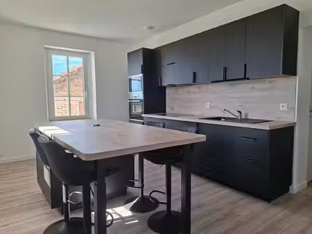 grande maison entièrement rénovée!