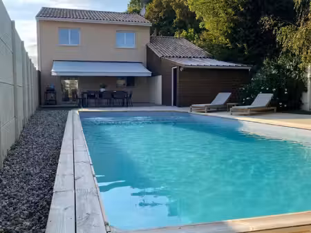 très bon état  beau volume des pièces   endroit calme