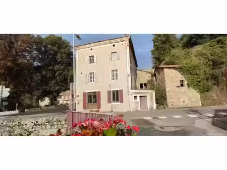 ancien commerce 230m²  espace de vie 160 m2  terrain +700m²