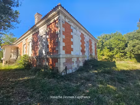 projet d’envergure à soulac-sur-mer   maison historique à rénover avec 36 384 m2 de foncie