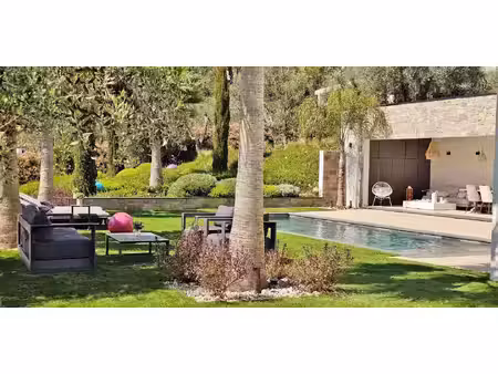 villa avec piscine et terrasse opio (06)
