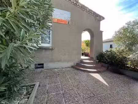 a vendre villa + appartement independant + dependance + pot