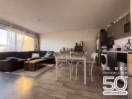 location appartement 2 pièces à auray (56400) : à louer 2 pièces / 42m² auray