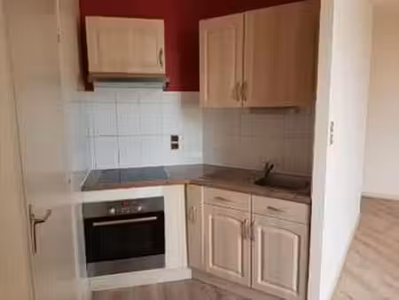 location appartement 2 pièces à vitré villaudin- le val (35500) : à louer 2 pièces / 42m² 