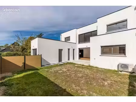 maison 6 pièces 160 m²