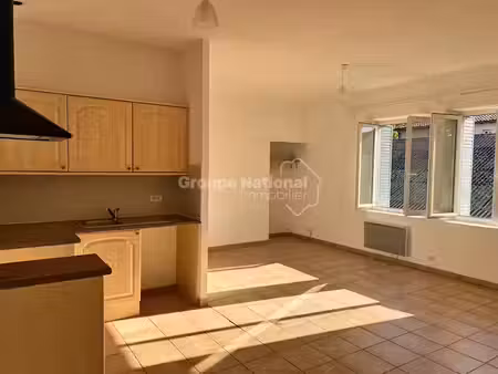 location appartement 3 pièces 50.84 m² à goudargues (30630)  617 €