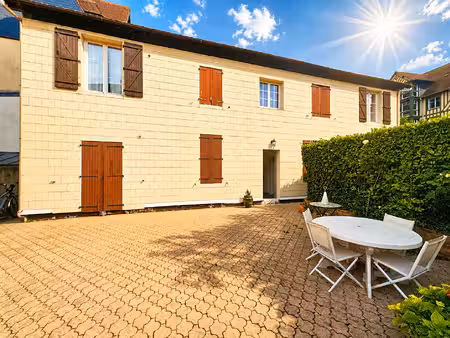 deauville - appartement 2 pièce(s) 27 m2 avec cour