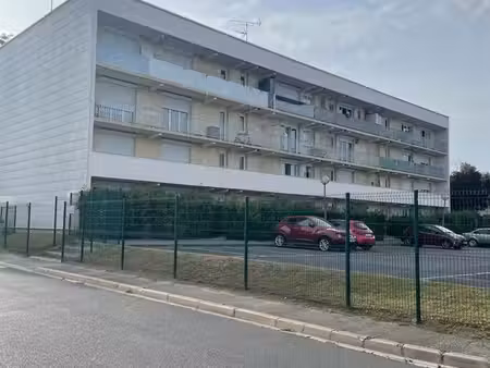 studio meublé + parking