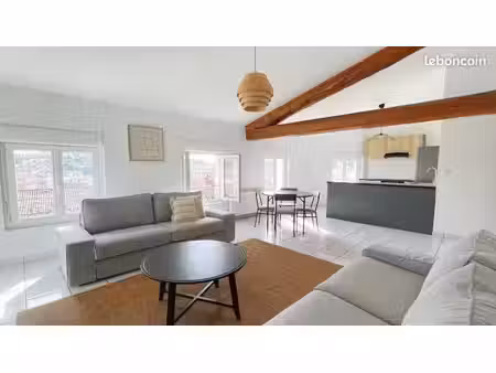 t4 duplex meublé 76 69 m² – 790 cc – rénové – particulier