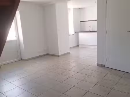 appartement t3 61m²