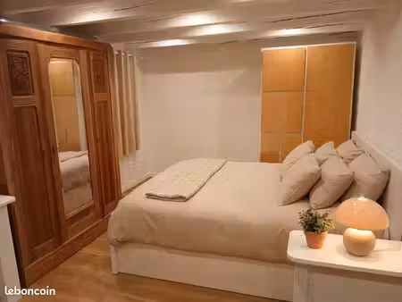 grande chambre en location