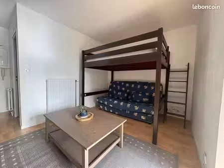 studio 1 pièce 30 m²