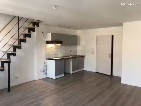 à louer grand t2 duplex proche gare