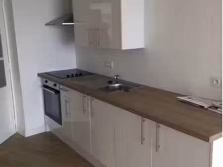 2 pièces refait à neuf berniere sur mer