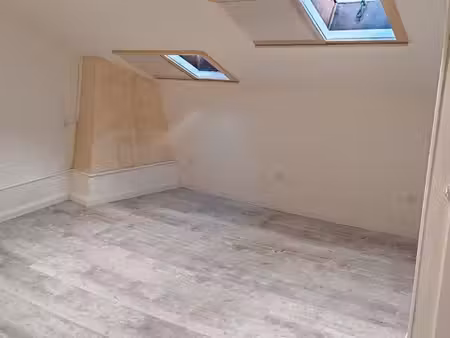 à louer – beau duplex entièrement rénové – 450 hc - centre-ville de plombières-les-bains