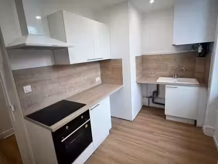 appartement 75 m² rénové – 2 chambres – dpe c – 660 cc
