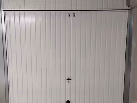 garage / box