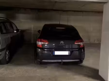place de parking hyper centre ville