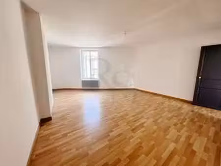 location appartement t1 à boucé (61570) : à louer t1 / 33m² boucé