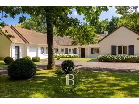 maison de luxe à vendre dans le quartier zone industrielle-forêt
