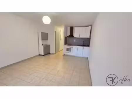 à villeneuve-lès-maguelone  appartement en location