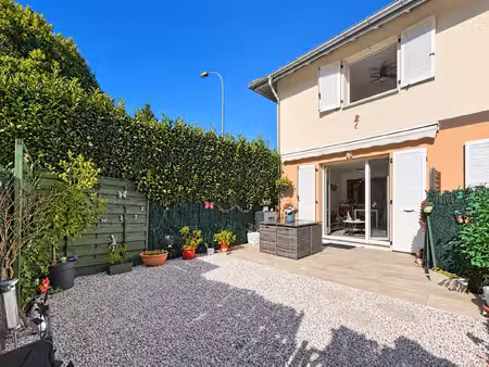 a vendre - appartement duplex t3 en rez-de-jardin - gex