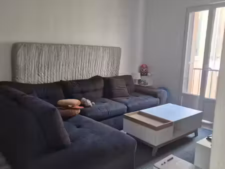 location appartement 3 pièces 76 m2 à salon-de-provence
