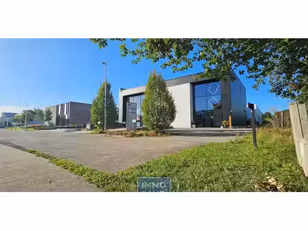 bâtiment d’entreprise à vendre à diepenbeek pour € 575.000