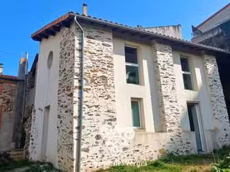 vente maison à montrevault (49110) : à vendre / 55m² montrevault