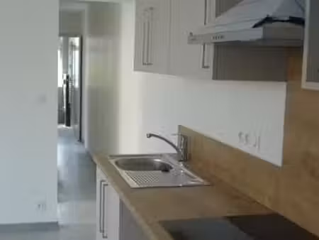 location appartement 3 pièces aux herbiers (85500) : à louer 3 pièces / 55m² les herbiers