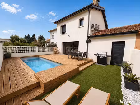 maison rénovée meublée – 3 chambres  piscine et garage – agde