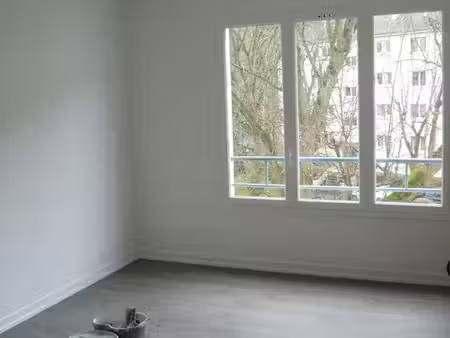 a louer appartement 3/4 pièces + cave + parking