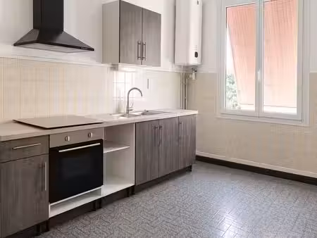 grand appartement t2 – 73 m² – spacieux