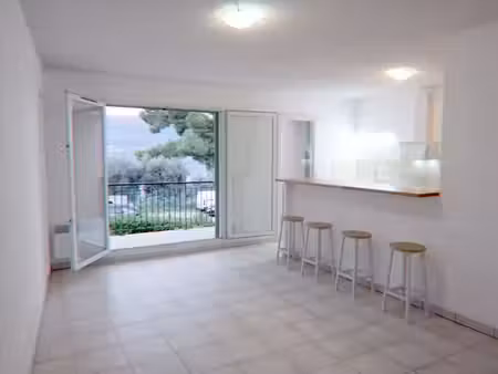 particulier loue appartement 3 pièces 67m² récent