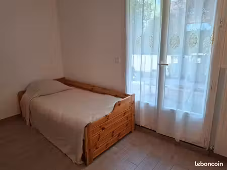 studio 14m2 sur massy - pour étudiant