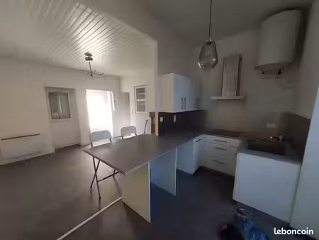 3 pièces · rdc fond de cour- 43 m² · rezé 44400 · quartier pont rousseau