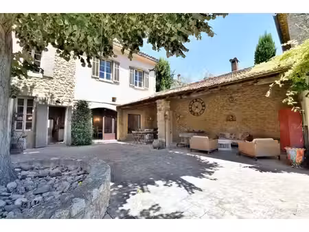 maison de luxe à vendre dans le quartier granettes-jauberte-sainte anne