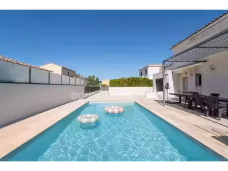 maison de luxe à vendre à paradou