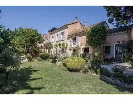 mas à vendre à paradou