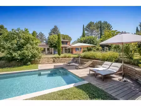 villa de luxe à vendre à le tholonet