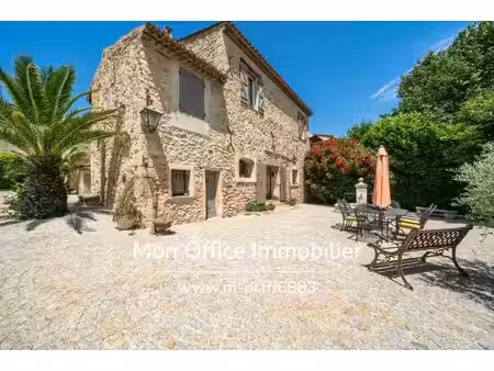 maison de luxe à vendre à vernègues
