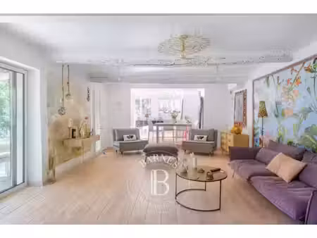 maison de luxe à vendre à la destrousse