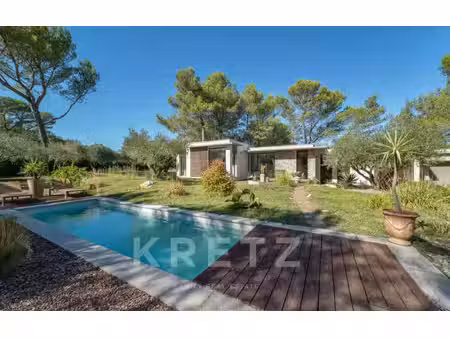 villa de luxe à vendre dans le quartier camplanier