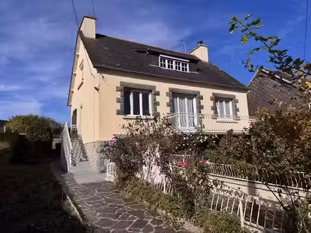 vente maison 4 pièces 96 m² à rostrenen (22110)  128 400 €