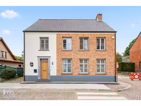 huis te koop in zandhoven met 4 slaapkamers