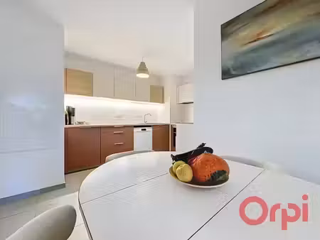 vente appartement 3 pièces 57 m² à castries (34160)  263 000 €