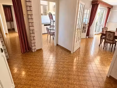 appartement à vendre 5 pièces (73)